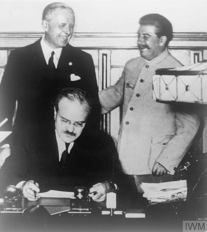 Devils Alliance: Hitler & Stalin